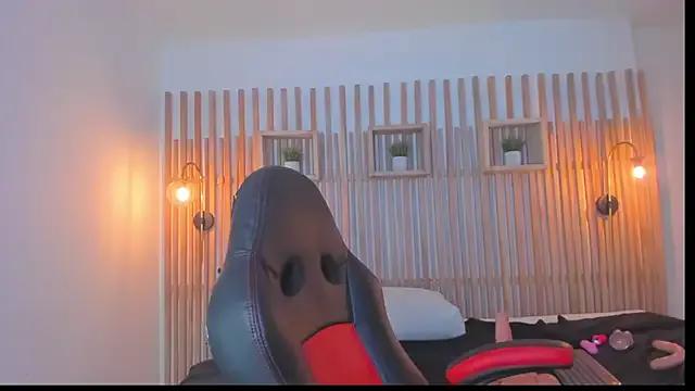 Freechat liah_cleir on StripChat