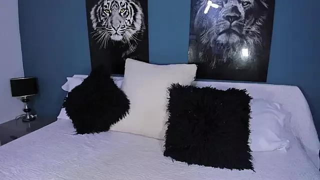 Liana_Bernocchi on StripChat