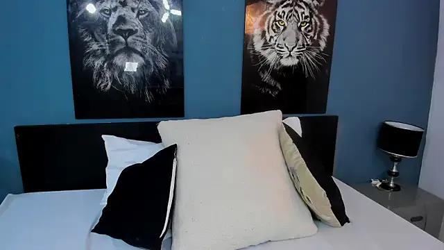 Liana_Bernocchi on StripChat