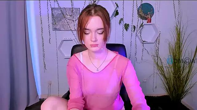 liana_kisses on StripChat