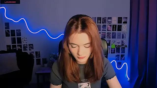 liana_kisses on StripChat