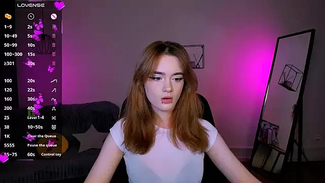 liana_kisses on StripChat
