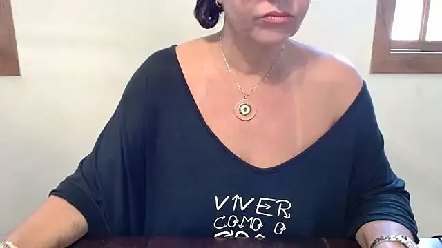 Lindagoddess75 on StripChat