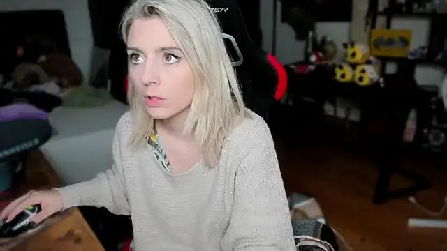 Lisaonthemoon on StripChat