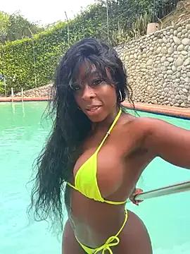 lissetlong69 on StripChat