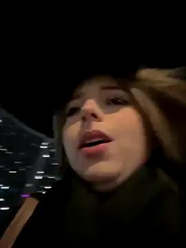 LoraaDoll — Freechat on StripChat