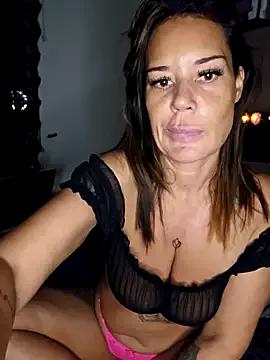 LovelyLucinda on StripChat