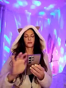 Luna_Kitanna on StripChat