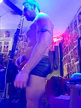 luvs2cumm69 on StripChat