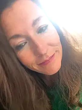 Lwhite1 on StripChat