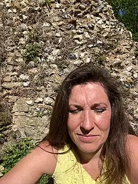 Lwhite1 on StripChat