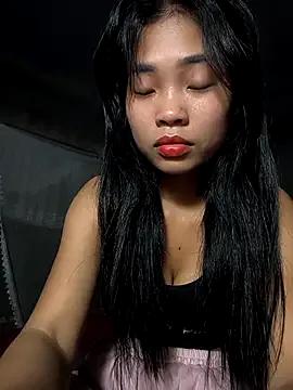 Lynly_k2 on StripChat