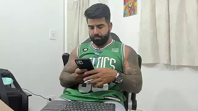 Freechat Lyon_vach on StripChat