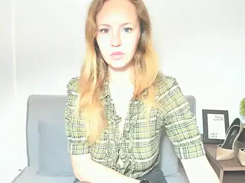 LyraHotty on StripChat