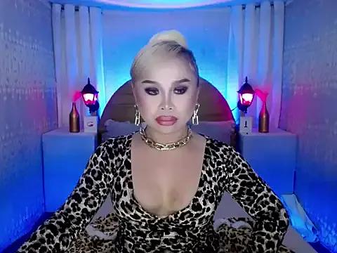 Freechat Madameblonde on StripChat