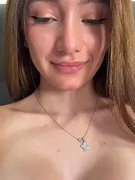 Maddy_Jones on StripChat