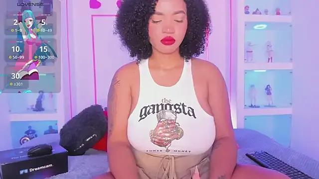 MalaikaBrown on StripChat