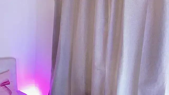 Malka_Burning on StripChat