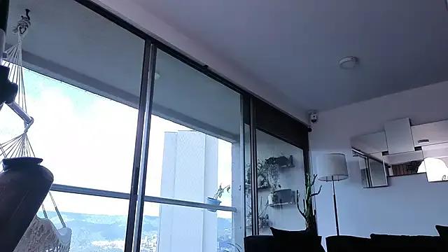 mandi4pole_ on StripChat