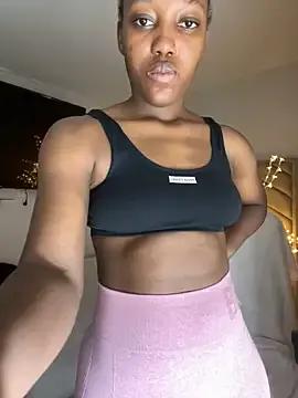 Manlykellya_ on StripChat