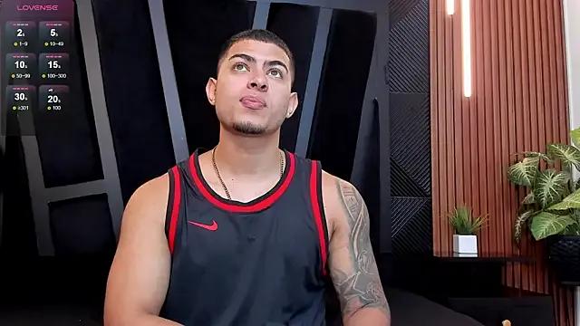 marco_garciia_ on StripChat