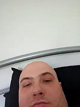 Freechat mario890605 on StripChat