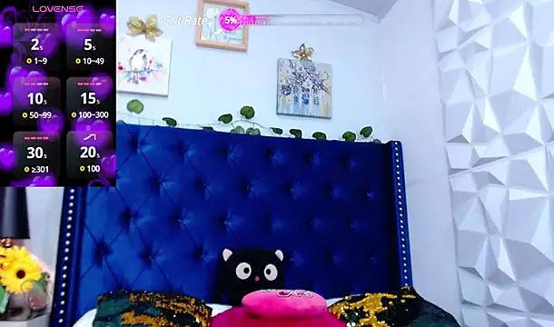 Freechat MeganCrouch on StripChat