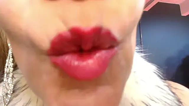 MelaniaKnauss on StripChat