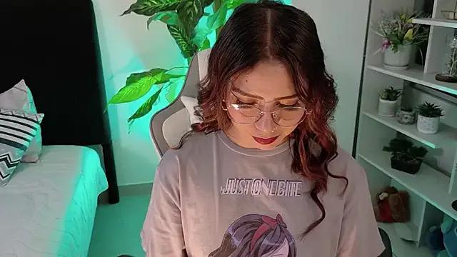 melany_naa on StripChat