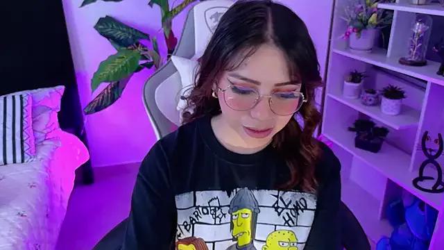 melany_naa on StripChat