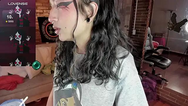 Freechat meow_mota on StripChat