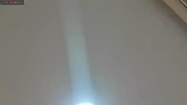 Freechat meow_mota on StripChat