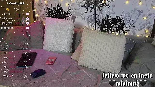 mia__yui — SLOPPY BLOWJOB WITH FINGERS