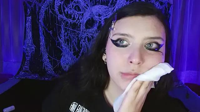 mikaskullcs on StripChat