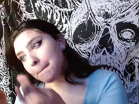 mikaskullcs on StripChat