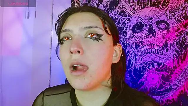 mikaskullcs on StripChat