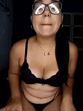 MilfTentasion on StripChat