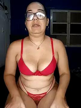 MilfTentasion on StripChat
