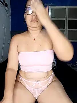 MilfTentasion on StripChat