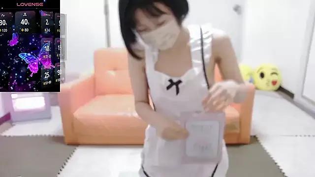 minamina1221 on StripChat