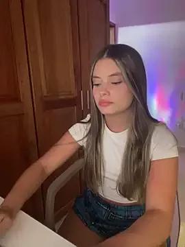 Miss_valeriaa on StripChat