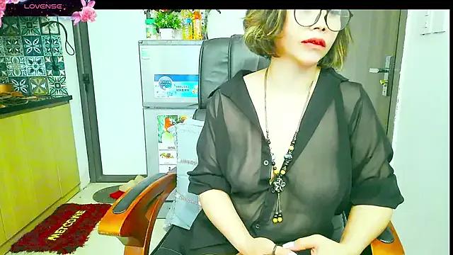 Freechat Miu-Le on StripChat