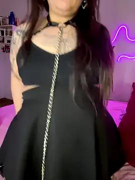 Freechat Mizztikaa on StripChat