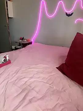 Freechat Mizztikaa on StripChat