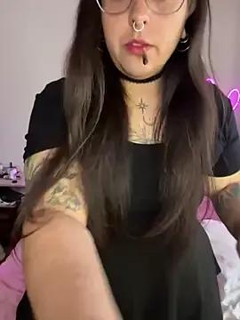 Freechat Mizztikaa on StripChat