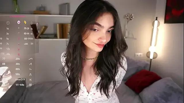 Morena_Dolce on StripChat