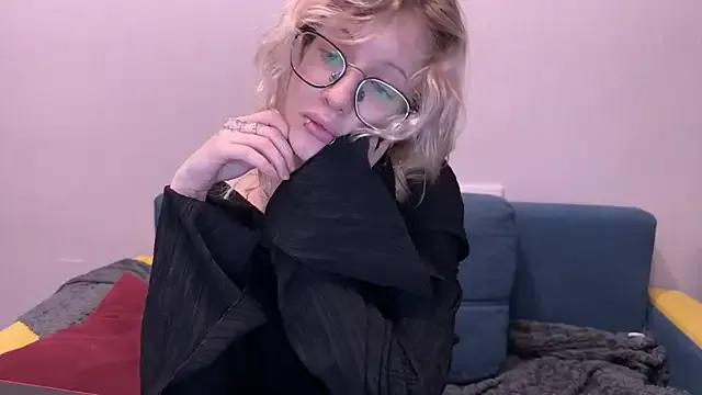 moundliicht1 on StripChat