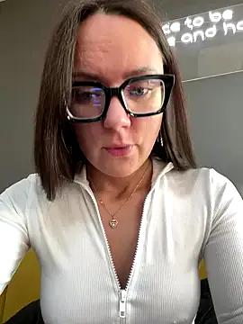 Freechat NarcissaHot on StripChat