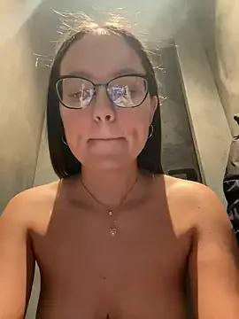 Freechat NarcissaHot on StripChat