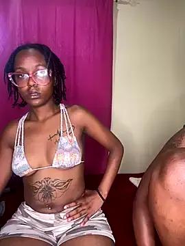 naughtybitches5 on StripChat